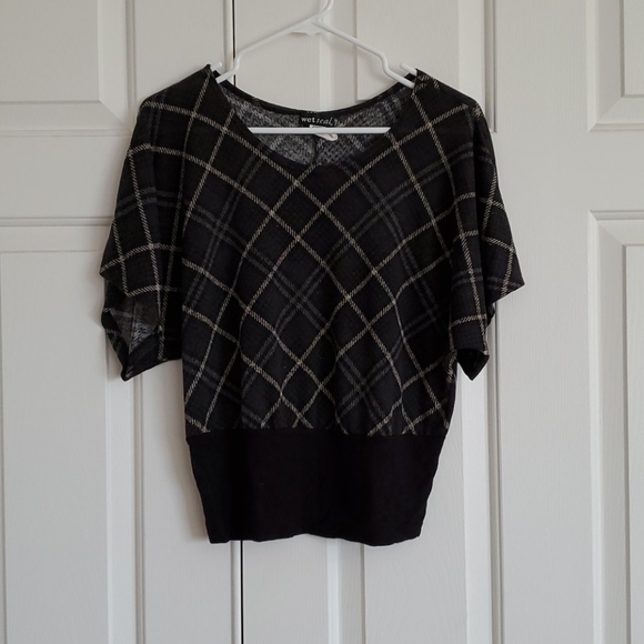 Top - Picture 2 of 3